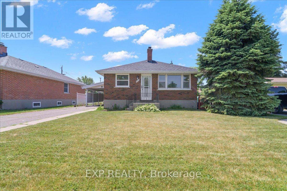 777 Barbara Crescent, Peterborough South (West), Ontario  K9J 3X8 - Photo 2 - X12246701