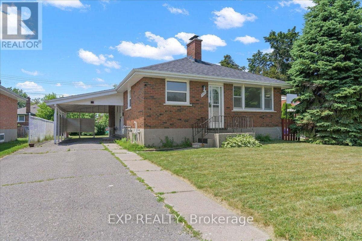 777 Barbara Crescent, Peterborough South (West), Ontario  K9J 3X8 - Photo 3 - X12246701
