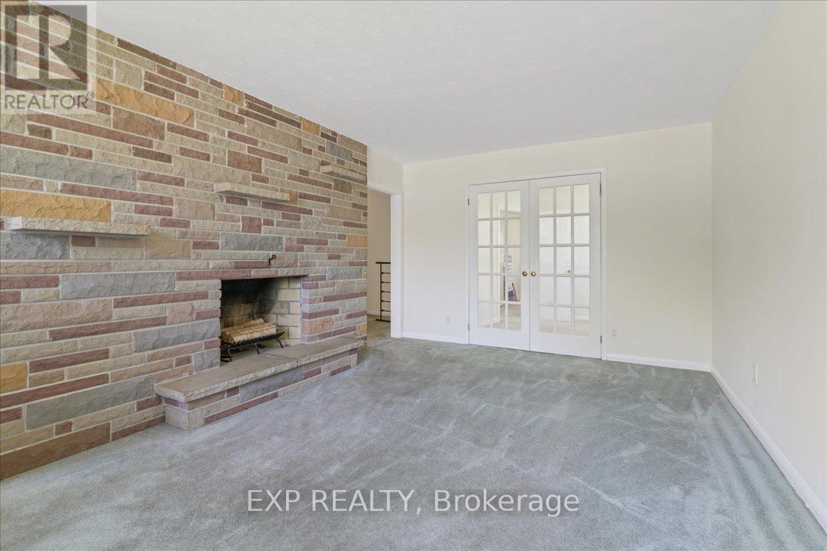 777 Barbara Crescent, Peterborough South (West), Ontario  K9J 3X8 - Photo 8 - X12246701