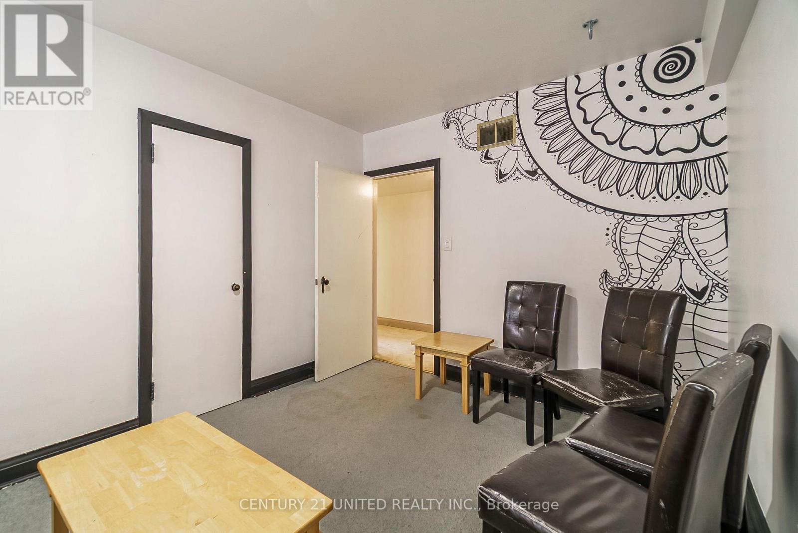 44 Moorecraig Road, Peterborough West (North), Ontario  K9J 6V7 - Photo 24 - X12247036