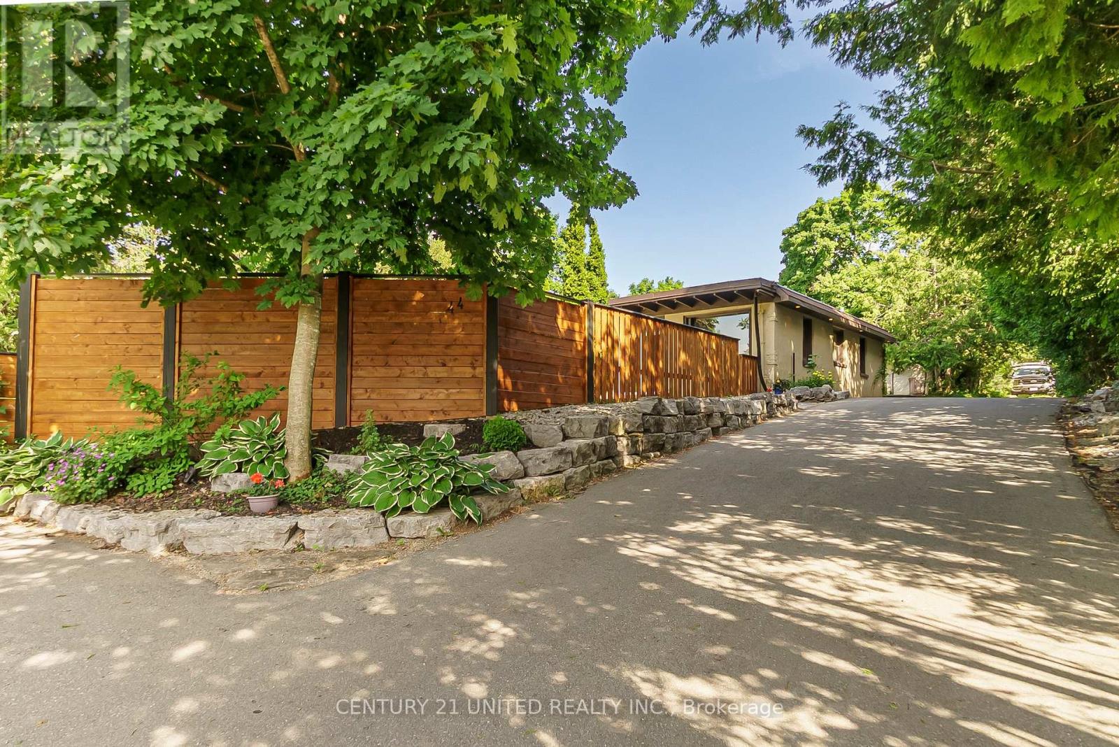 44 Moorecraig Road, Peterborough West (North), Ontario  K9J 6V7 - Photo 3 - X12247036