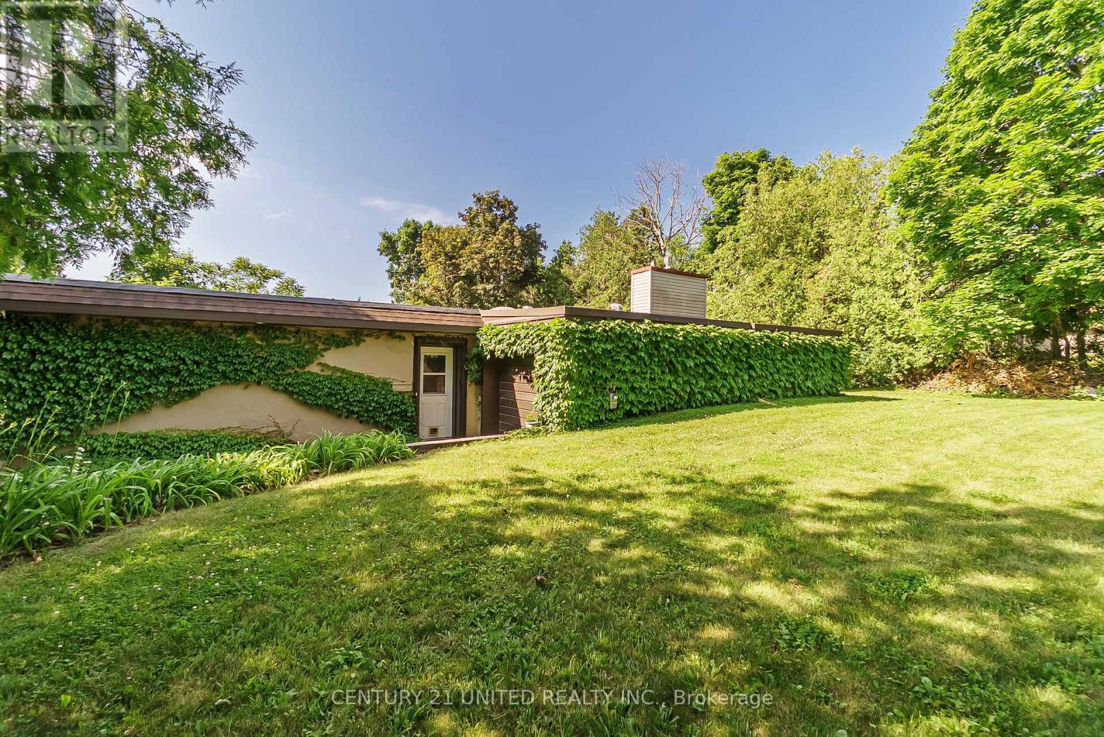 44 Moorecraig Road, Peterborough West (North), Ontario  K9J 6V7 - Photo 30 - X12247036