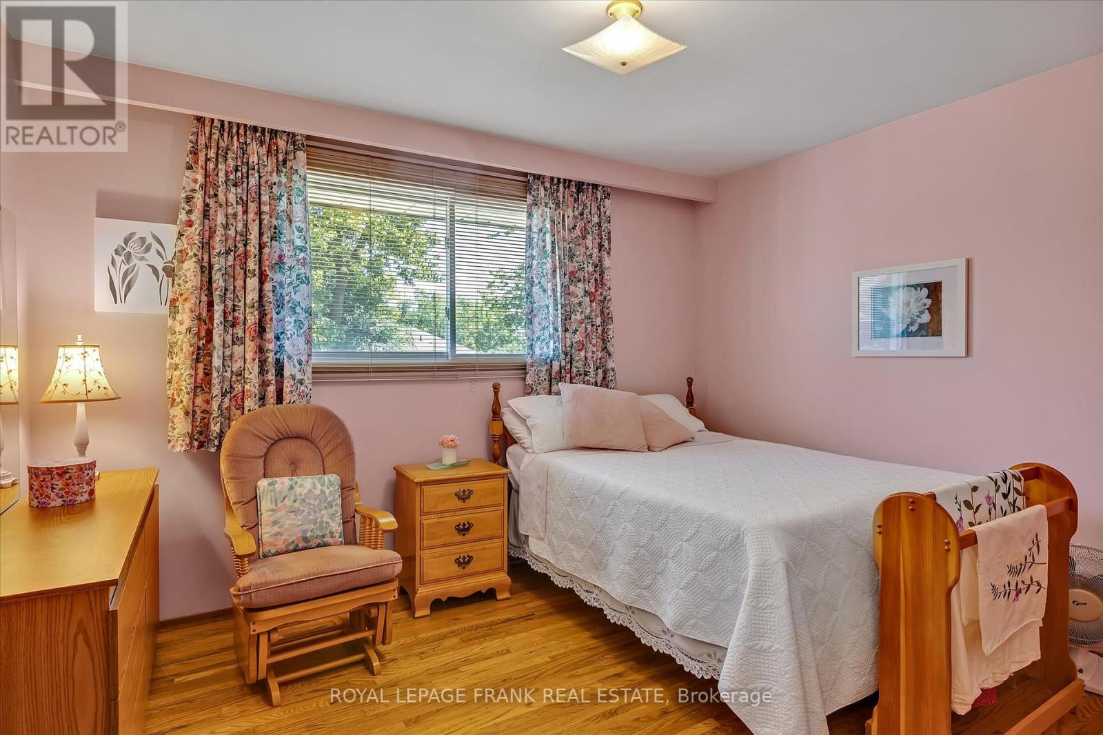 110 Greenhill Drive, Peterborough West (Central), Ontario  K9J 6E4 - Photo 13 - X12247291