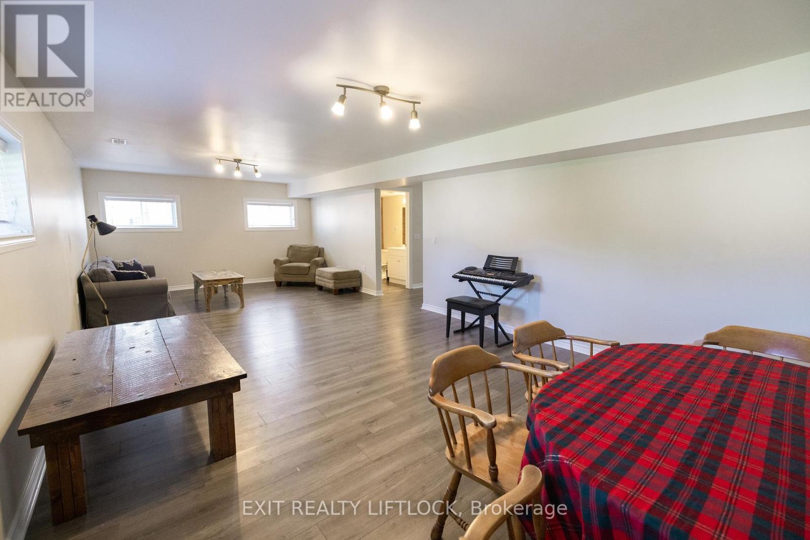 63 Summer Lane, Selwyn, Ontario  K9L 0G4 - Photo 36 - X12247539