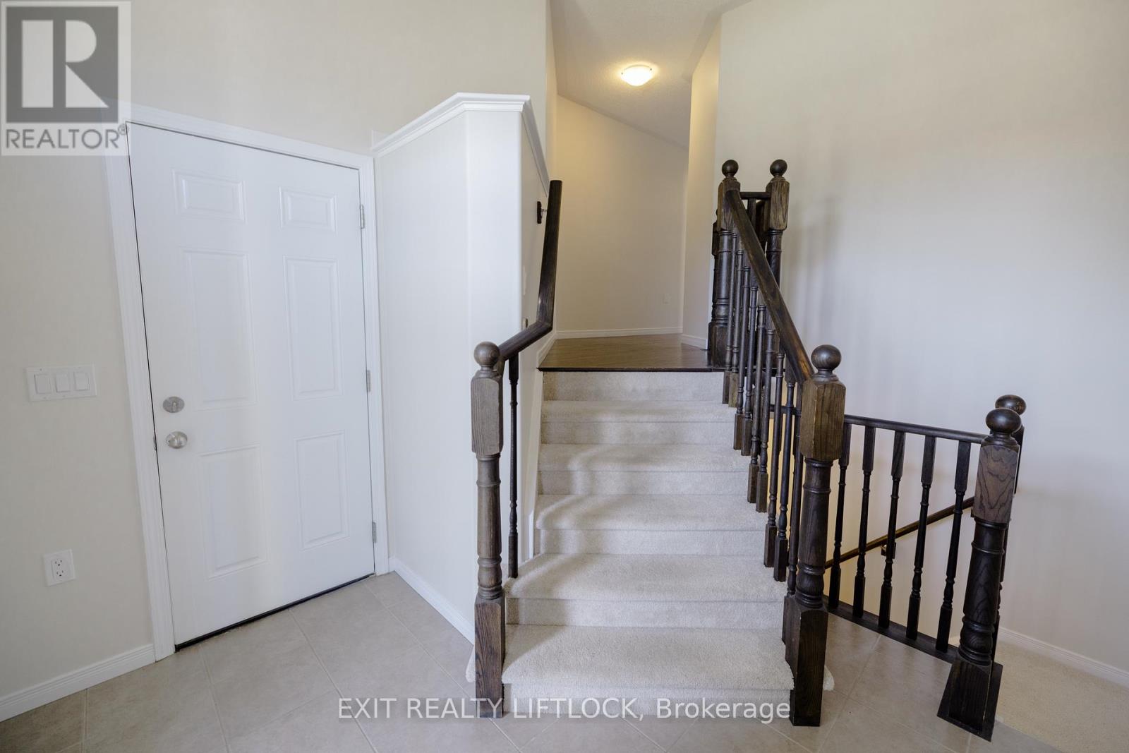 63 Summer Lane, Selwyn, Ontario  K9L 0G4 - Photo 7 - X12247539