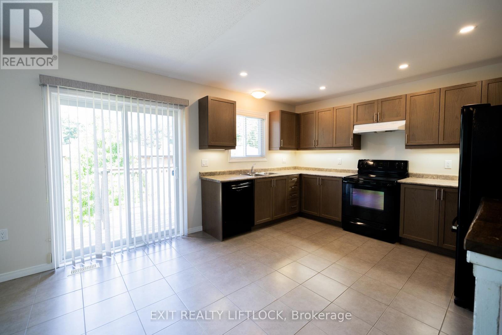 63 Summer Lane, Selwyn, Ontario  K9L 0G4 - Photo 8 - X12247539