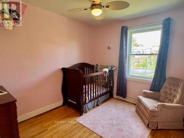 1110 Hayes Street, Peterborough Central (South), Ontario  K9J 5S8 - Photo 12 - X12248043