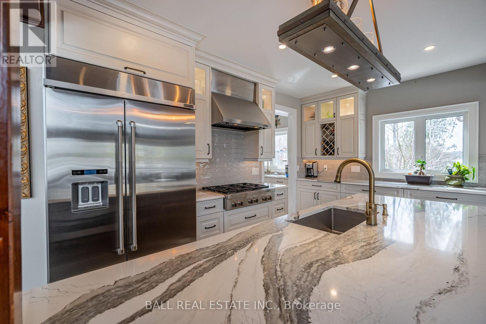 1864 Willan Road, Selwyn, Ontario  K0L 2H0 - Photo 11 - X12248118