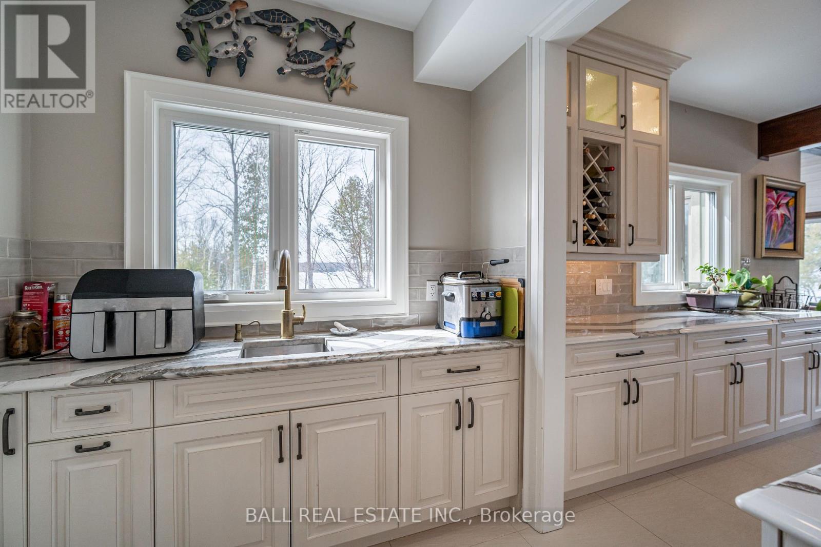 1864 Willan Road, Selwyn, Ontario  K0L 2H0 - Photo 15 - X12248118
