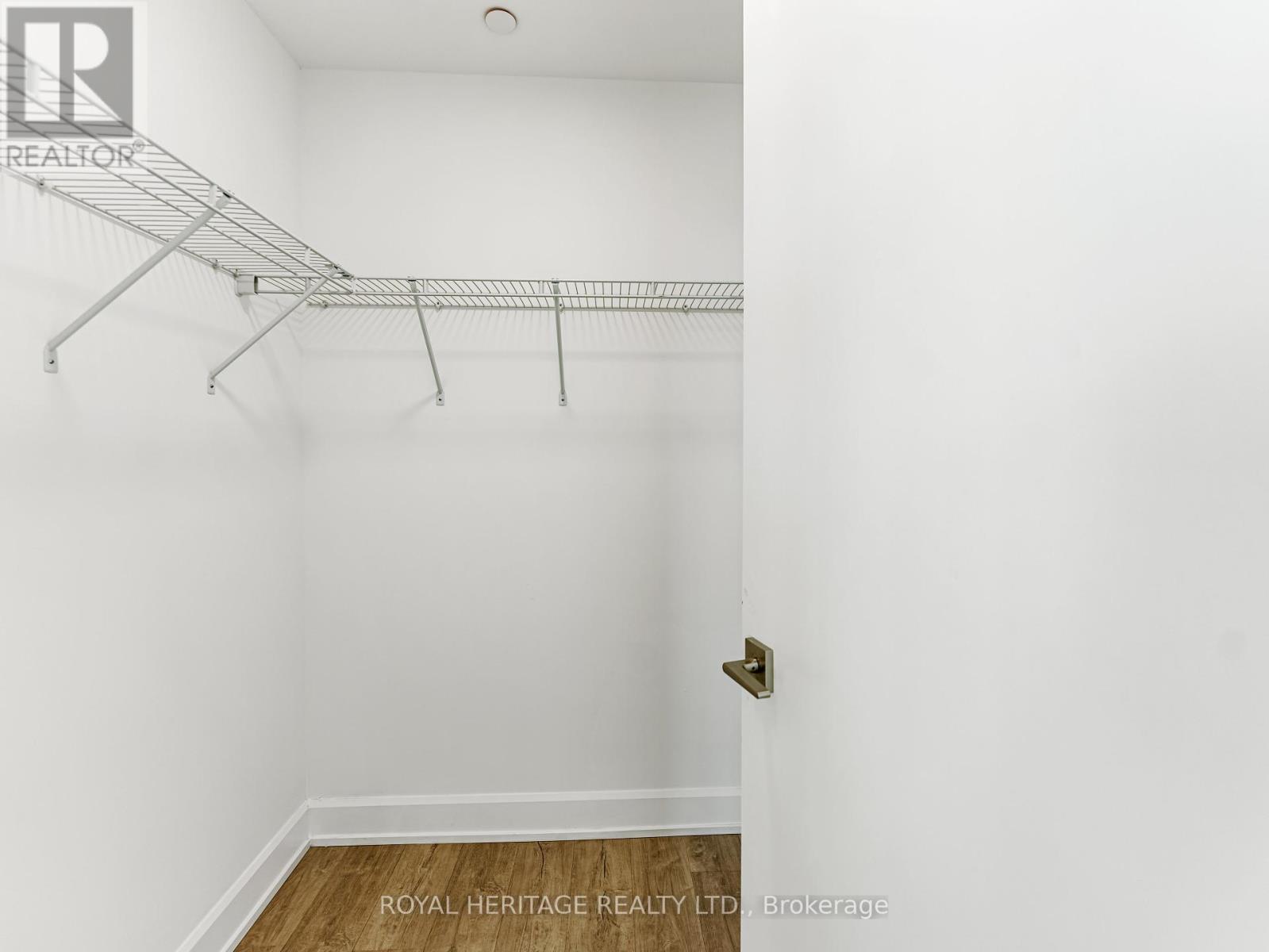 201 - 195 Hunter Street E, Peterborough East (Central), Ontario  K9H 1G9 - Photo 9 - X12248579
