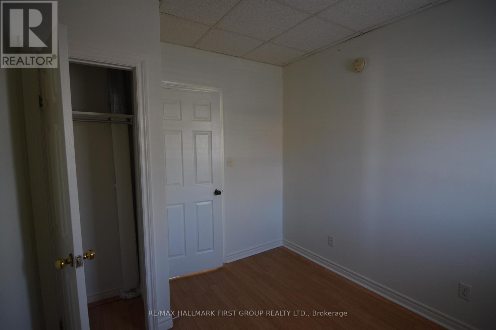 Main - 509 Parnell Street, Peterborough Central (South), Ontario  K9J 4J3 - Photo 6 - X12248556
