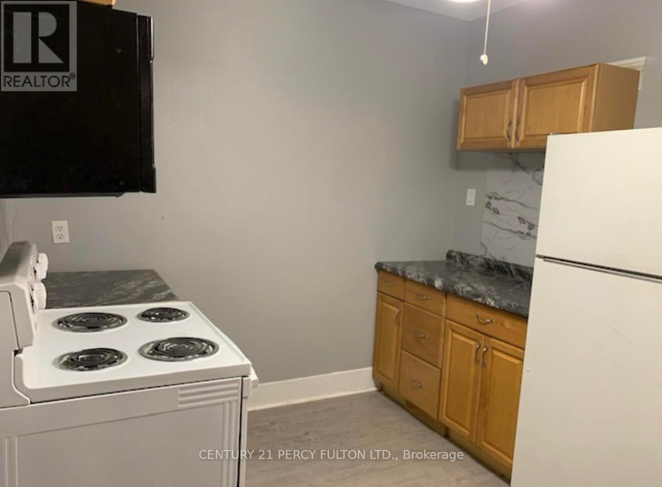541 Aylmer Street N, Peterborough Central (North), Ontario  K9H 3W6 - Photo 32 - X12248721