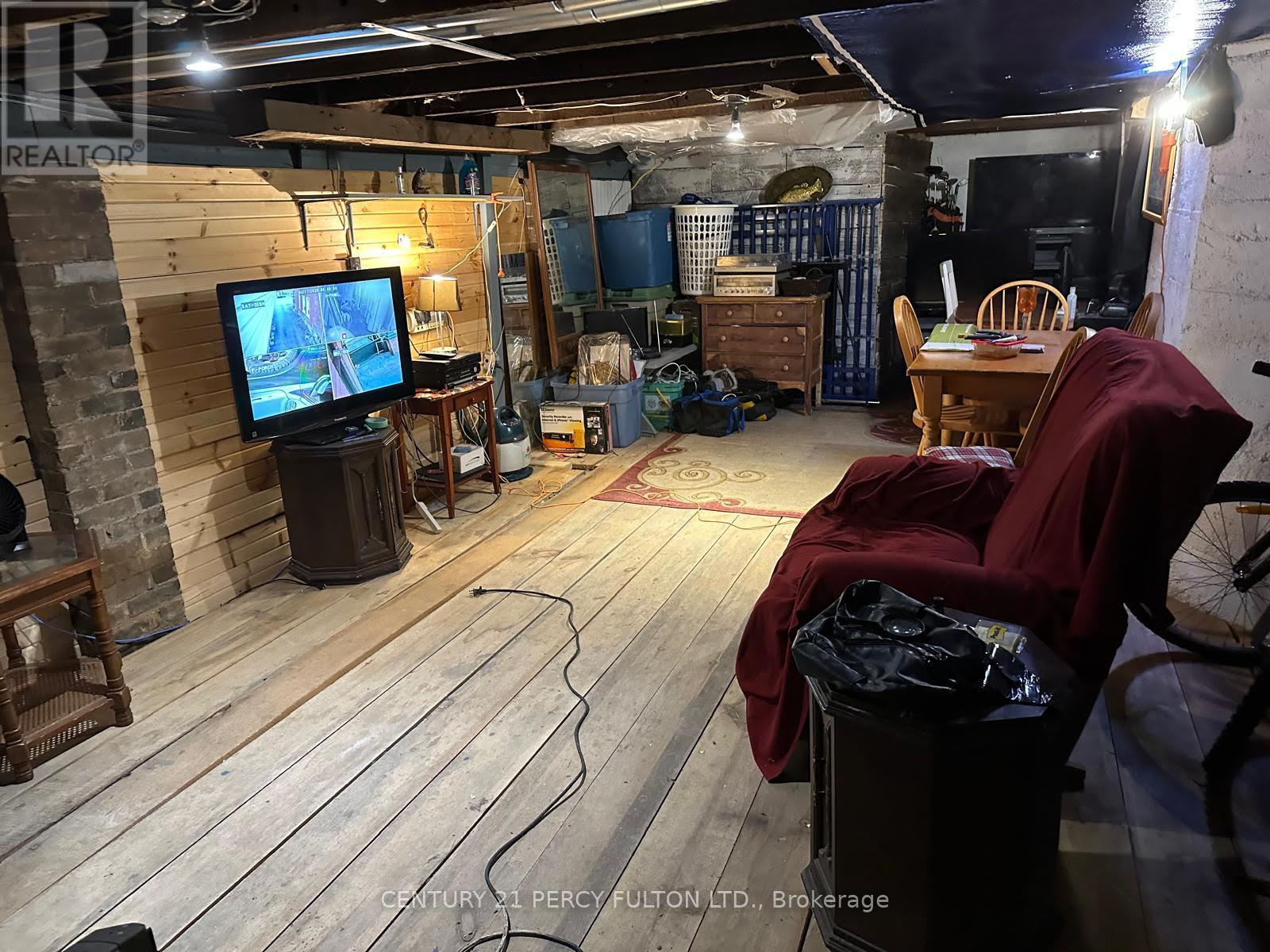 541 Aylmer Street N, Peterborough Central (North), Ontario  K9H 3W6 - Photo 43 - X12248721