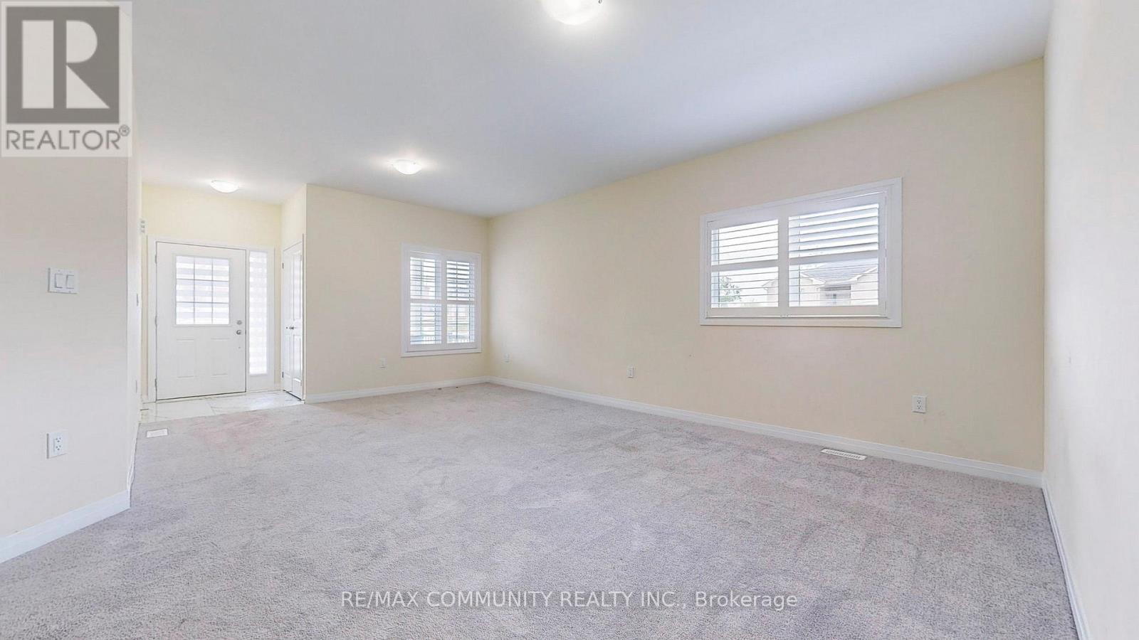 14 Lamb Avenue, Kawartha Lakes (Lindsay), Ontario  K9V 0J3 - Photo 3 - X12248789