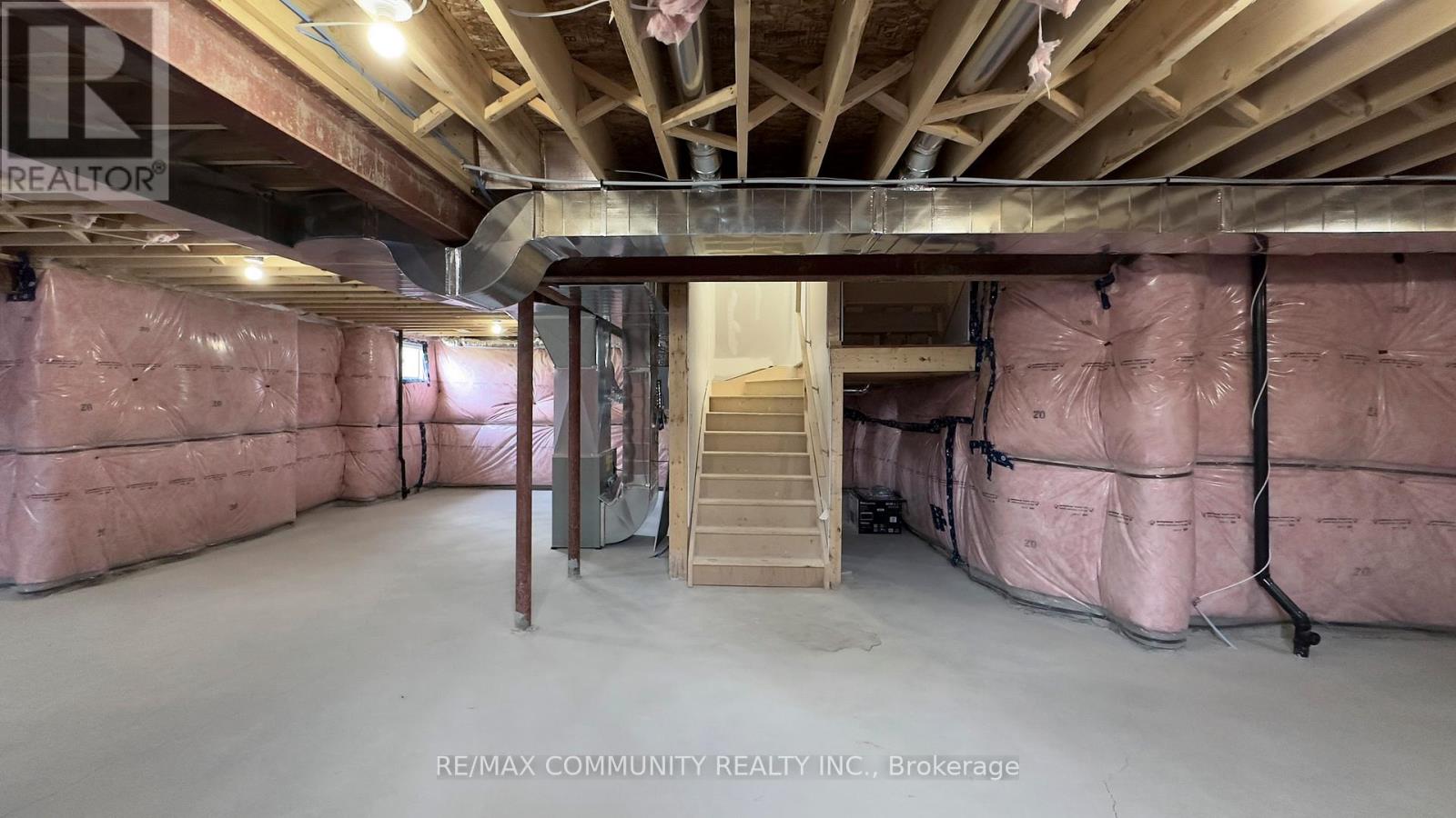14 Lamb Avenue, Kawartha Lakes (Lindsay), Ontario  K9V 0J3 - Photo 32 - X12248789