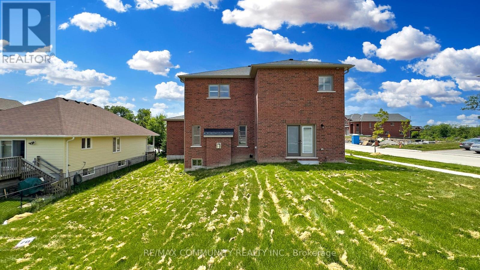 14 Lamb Avenue, Kawartha Lakes (Lindsay), Ontario  K9V 0J3 - Photo 37 - X12248789