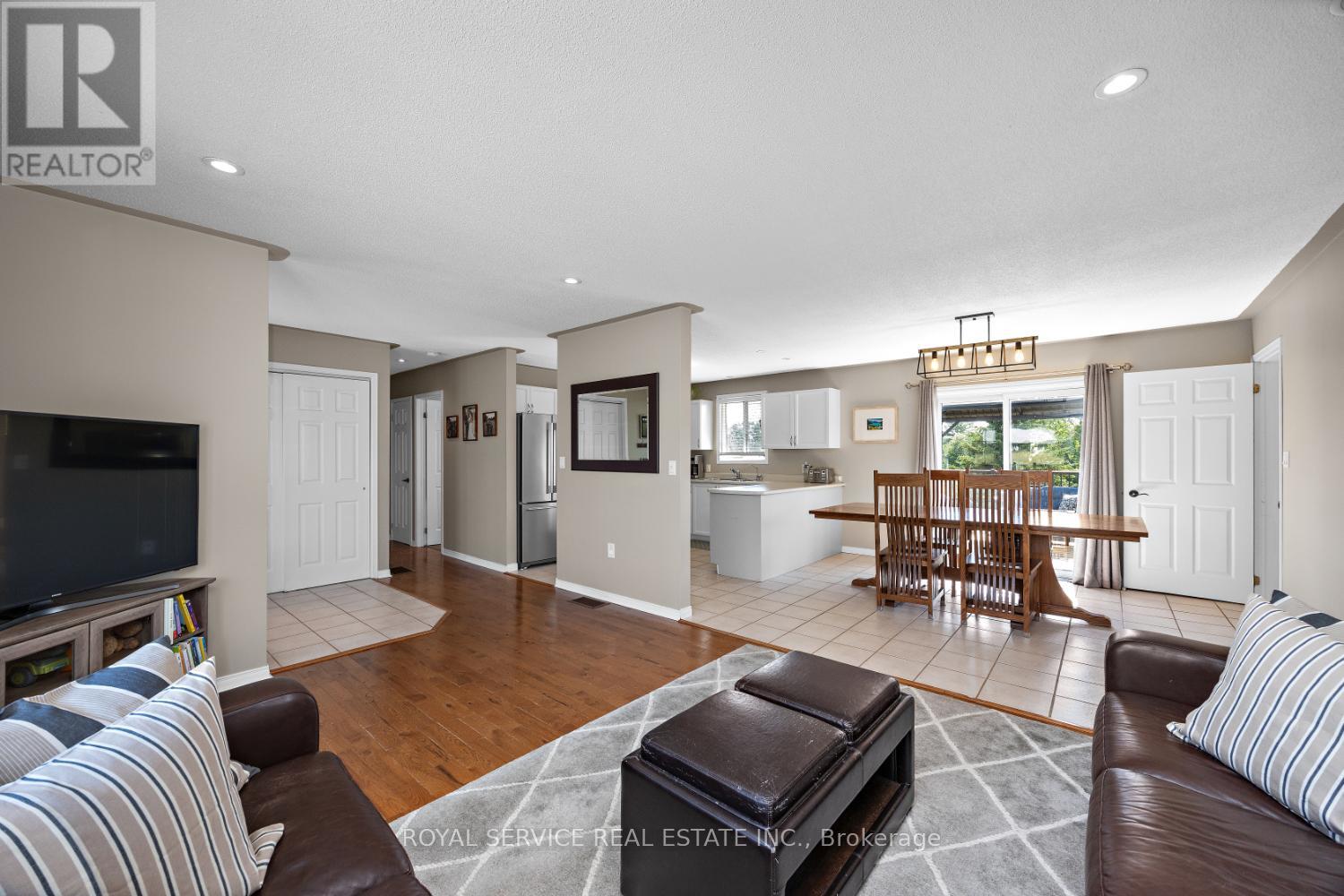922 Bensfort Heights, Otonabee-South Monaghan, Ontario  K0L 1B0 - Photo 10 - X12248871