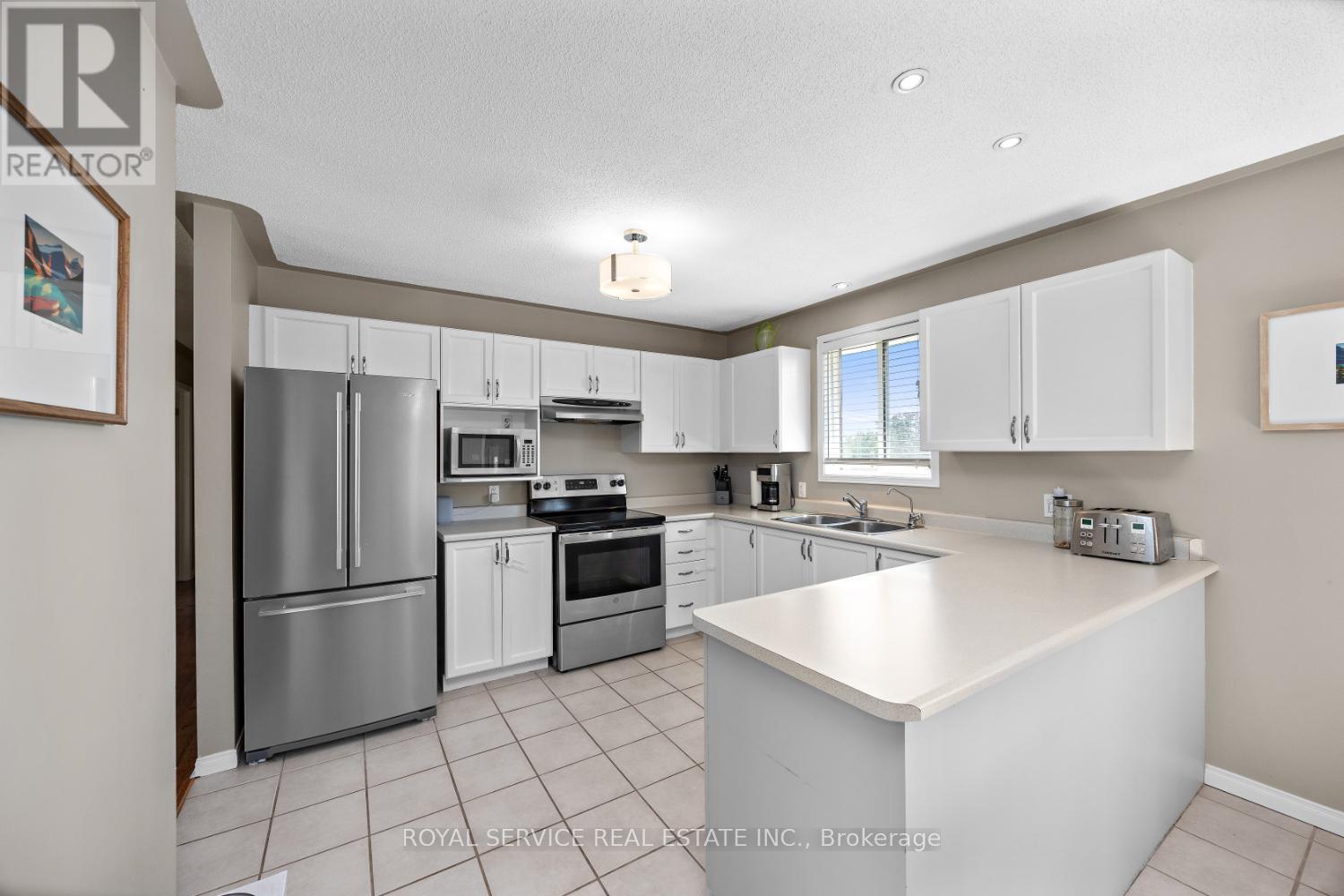 922 Bensfort Heights, Otonabee-South Monaghan, Ontario  K0L 1B0 - Photo 11 - X12248871