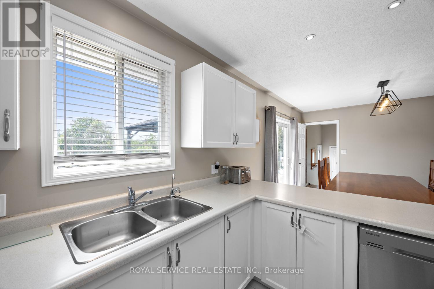 922 Bensfort Heights, Otonabee-South Monaghan, Ontario  K0L 1B0 - Photo 13 - X12248871