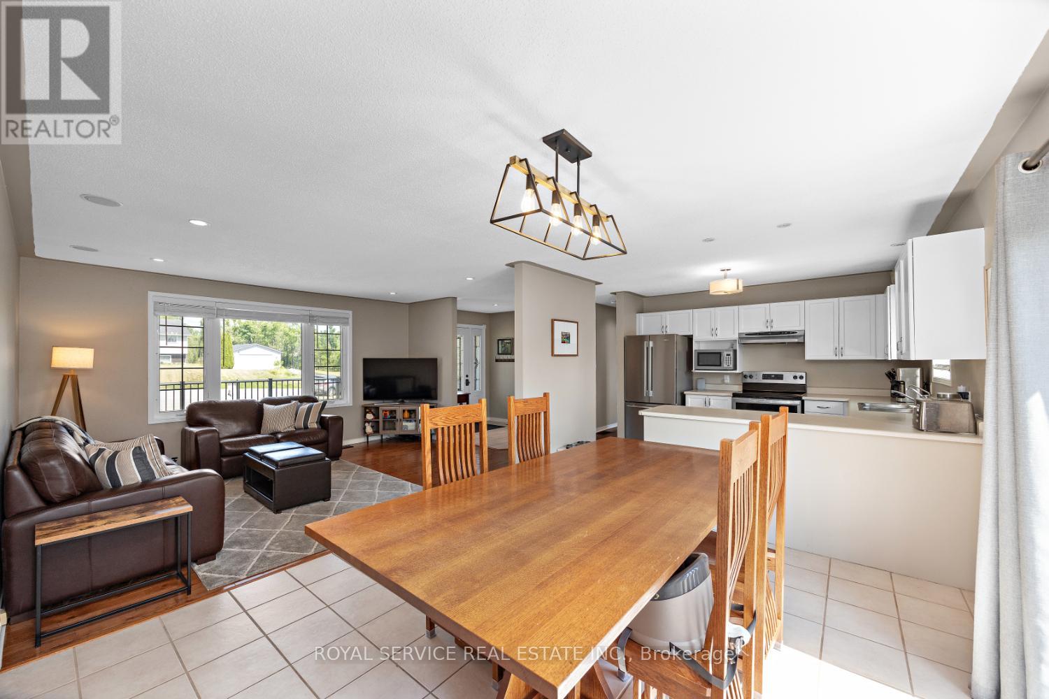 922 Bensfort Heights, Otonabee-South Monaghan, Ontario  K0L 1B0 - Photo 17 - X12248871