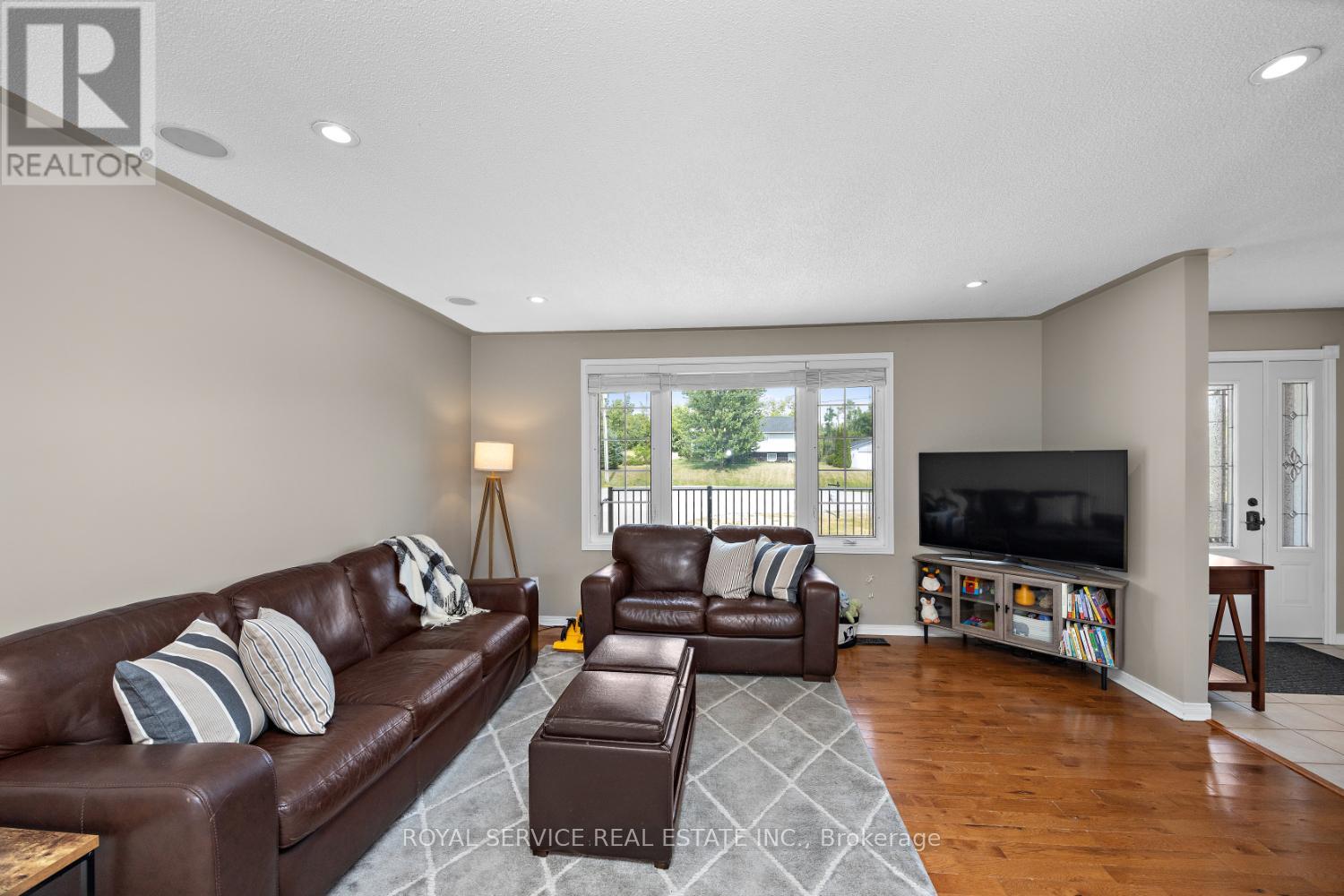 922 Bensfort Heights, Otonabee-South Monaghan, Ontario  K0L 1B0 - Photo 20 - X12248871