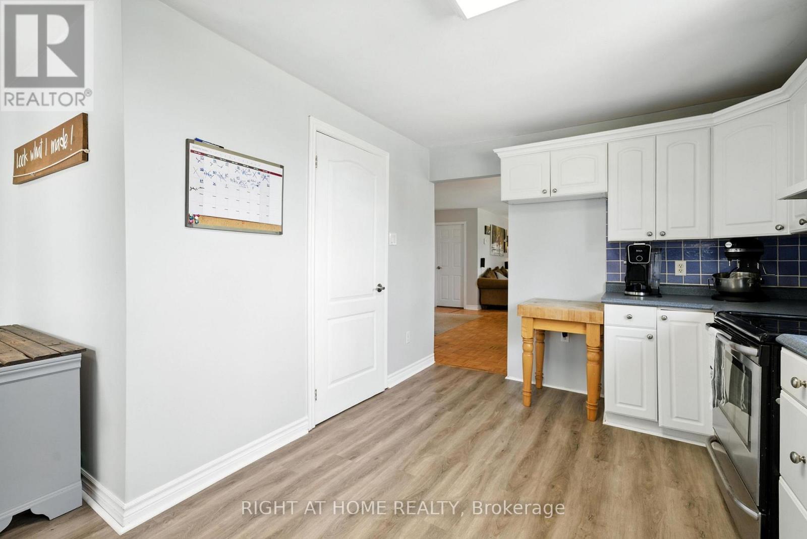831 Kimberly Drive, Selwyn, Ontario  K0L 1T0 - Photo 12 - X12248998