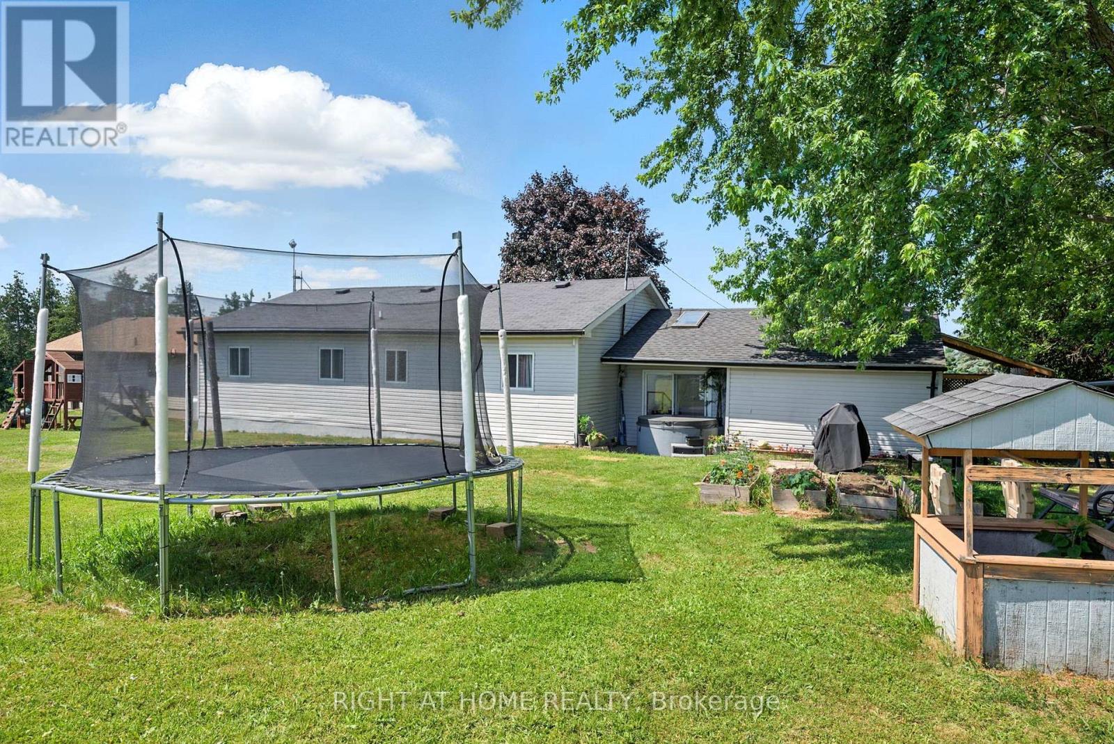 831 Kimberly Drive, Selwyn, Ontario  K0L 1T0 - Photo 22 - X12248998