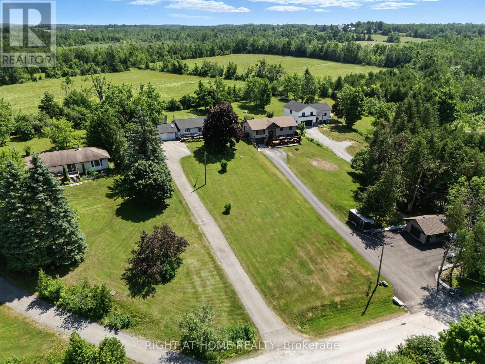 831 Kimberly Drive, Selwyn, Ontario  K0L 1T0 - Photo 5 - X12248998