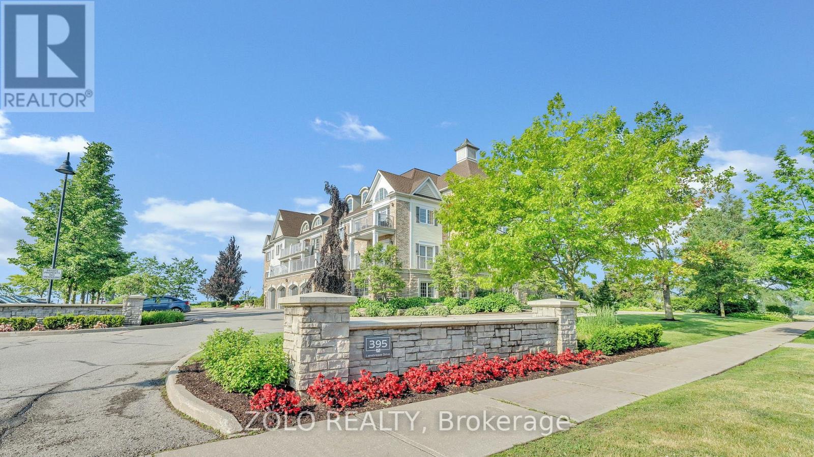 301 - 395 Lakebreeze Drive, Clarington (Newcastle), Ontario  L1B 0A5 - Photo 3 - E12249033