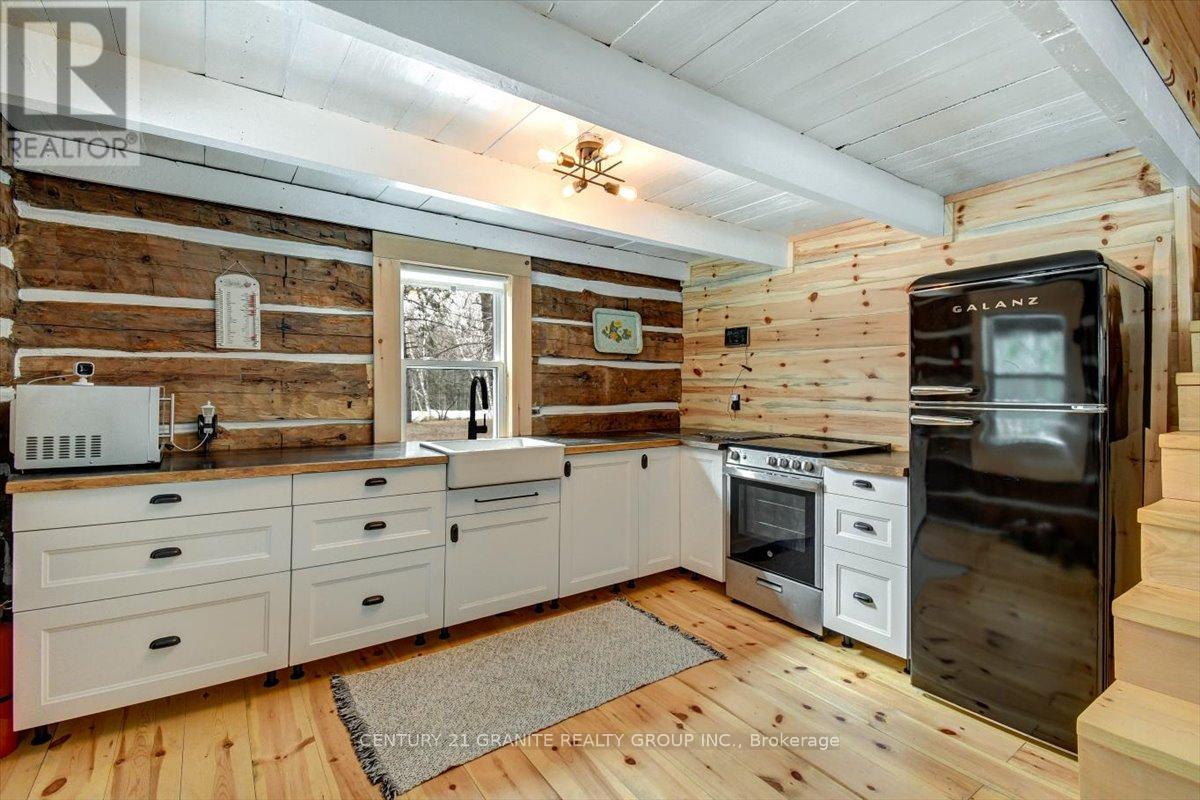 1548 Madawaska Road, Hastings Highlands (Wicklow Ward), Ontario  K0L 2K0 - Photo 14 - X12249129