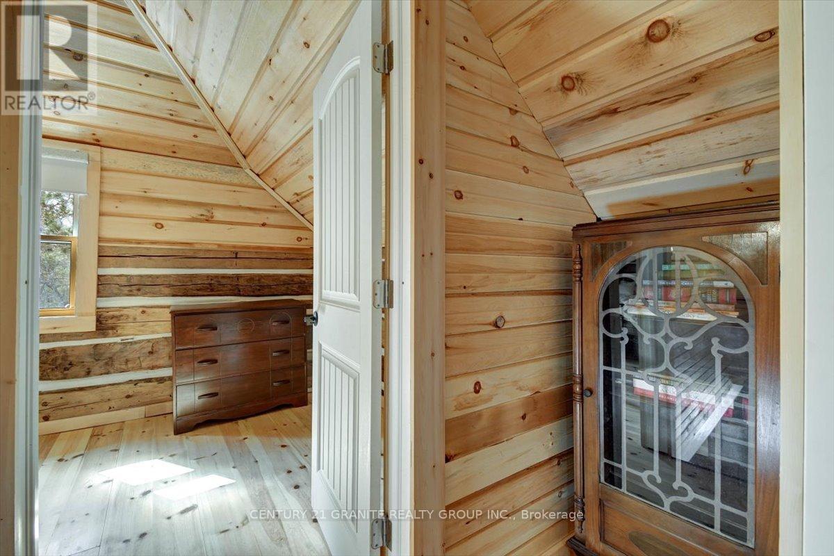1548 Madawaska Road, Hastings Highlands (Wicklow Ward), Ontario  K0L 2K0 - Photo 28 - X12249129