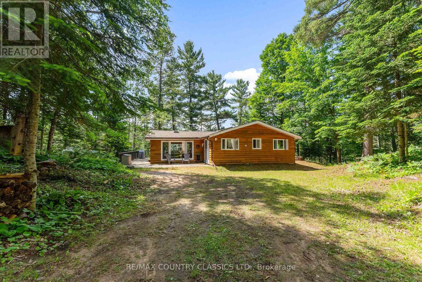 178 Jamieson Lane, Bancroft (Dungannon Ward), Ontario  K0L 2L0 - Photo 3 - X12249143