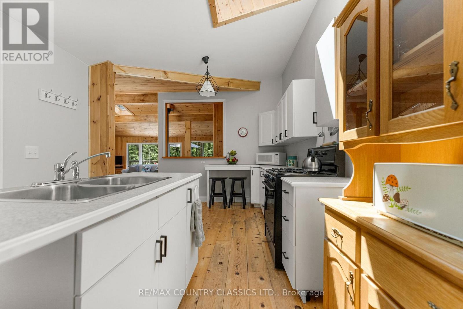 178 Jamieson Lane, Bancroft (Dungannon Ward), Ontario  K0L 2L0 - Photo 32 - X12249143