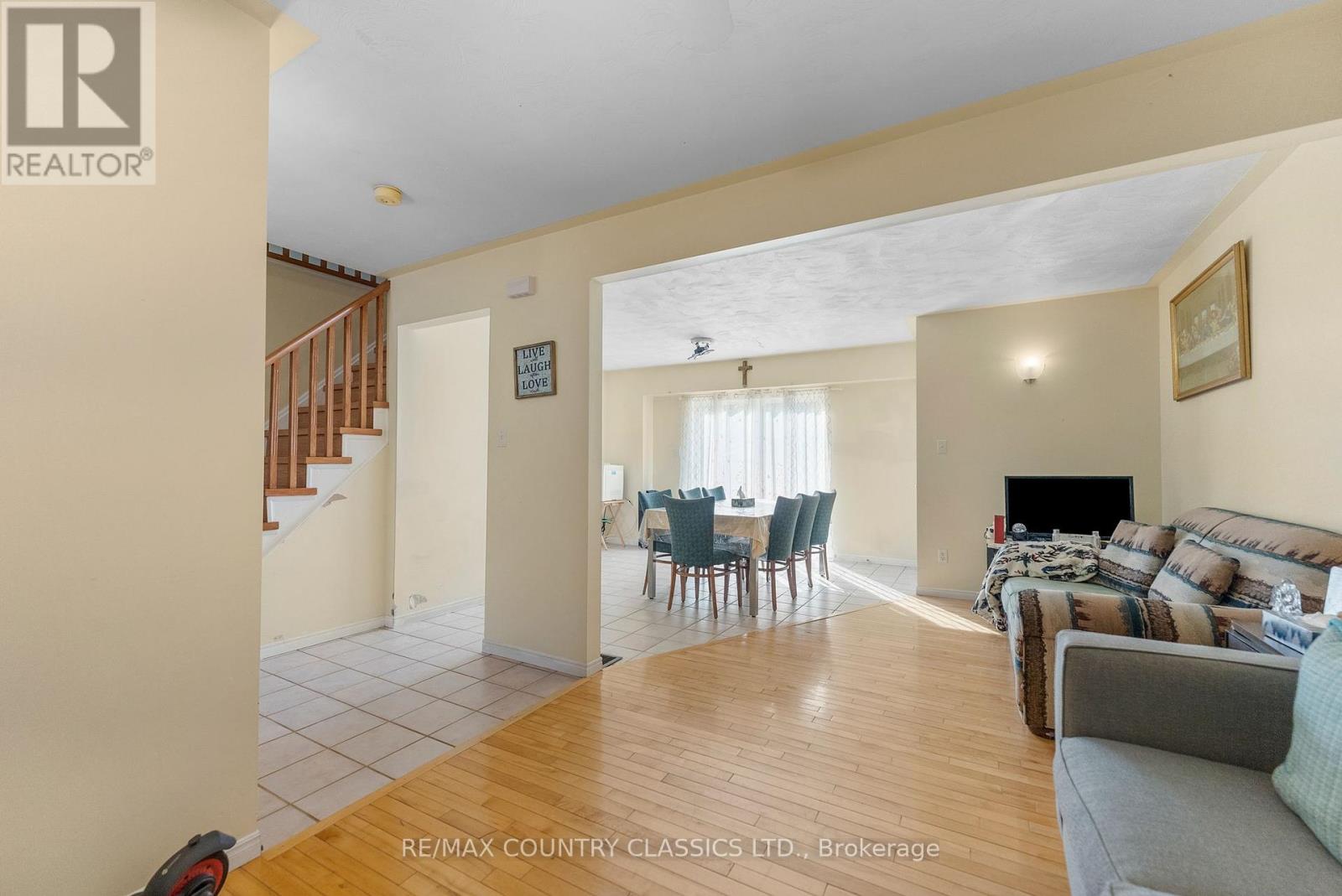 10101 Hwy 28, North Kawartha, Ontario  K0L 1A0 - Photo 12 - X12249150