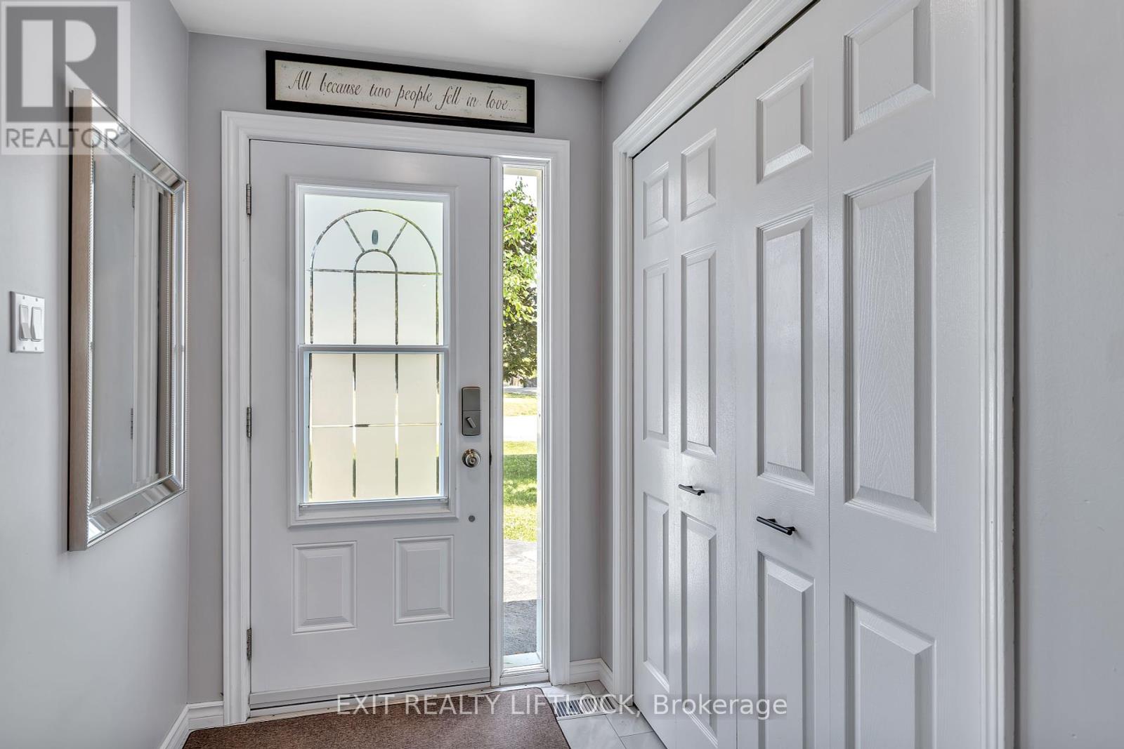 35 Keene Drive, Otonabee-South Monaghan, Ontario  K0L 2G0 - Photo 3 - X12249199