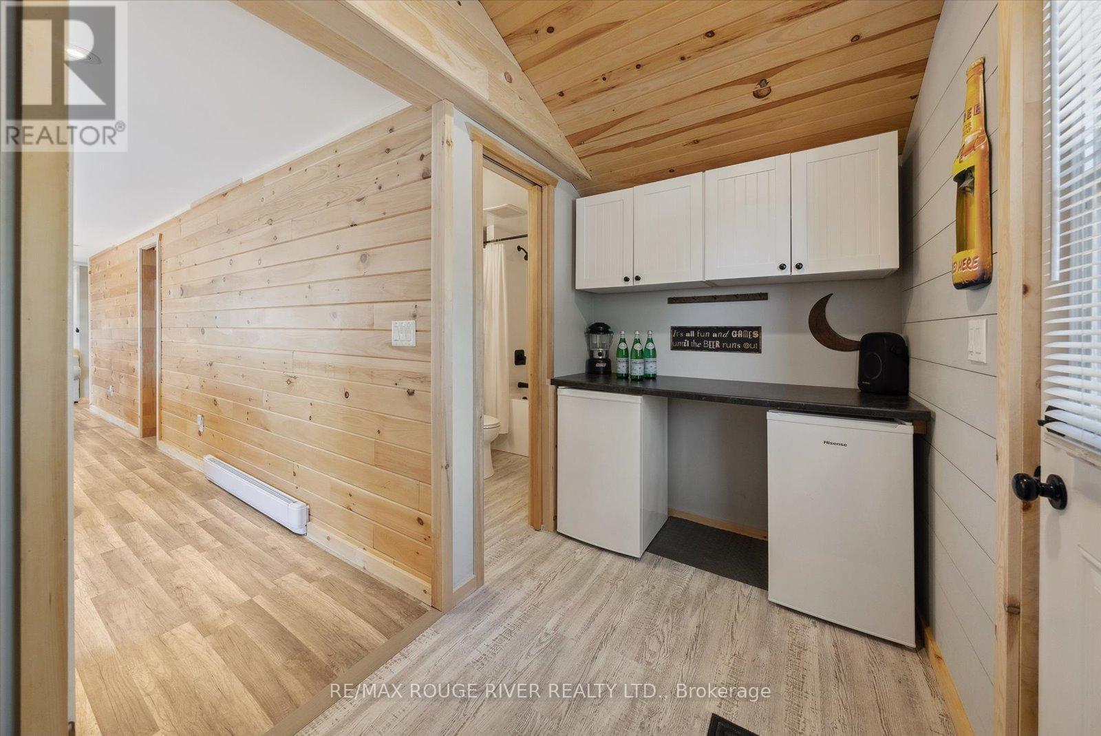 214b Centre Road, Hastings Highlands (Mcclure Ward), Ontario  K0L 2K0 - Photo 5 - X12249238