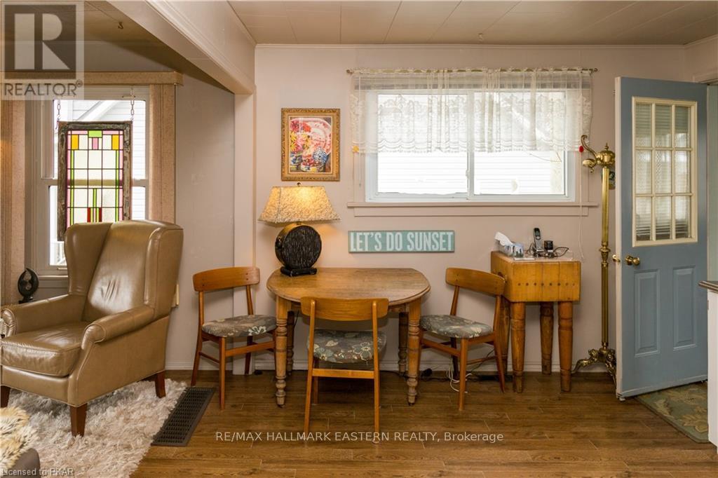 63 Edgewater Boulevard, Peterborough East (Central), Ontario  K9H 1A4 - Photo 17 - X12249278