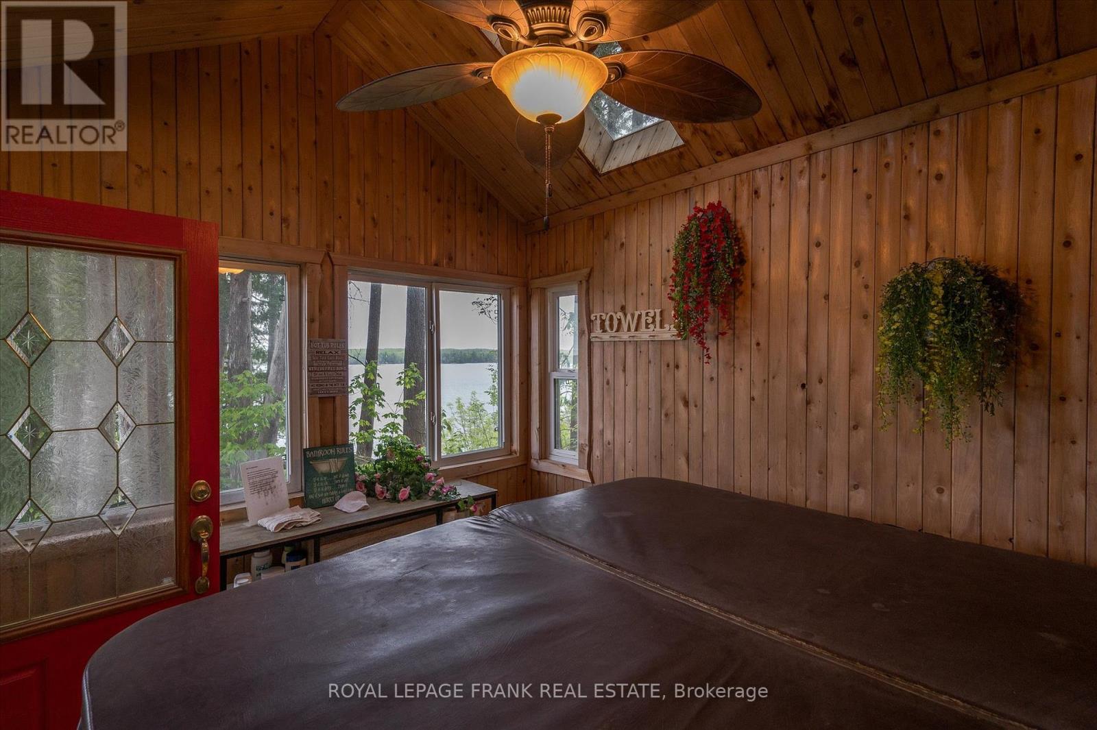 124 Fire Route 66, Trent Lakes, Ontario  K0L 2J0 - Photo 34 - X12249355