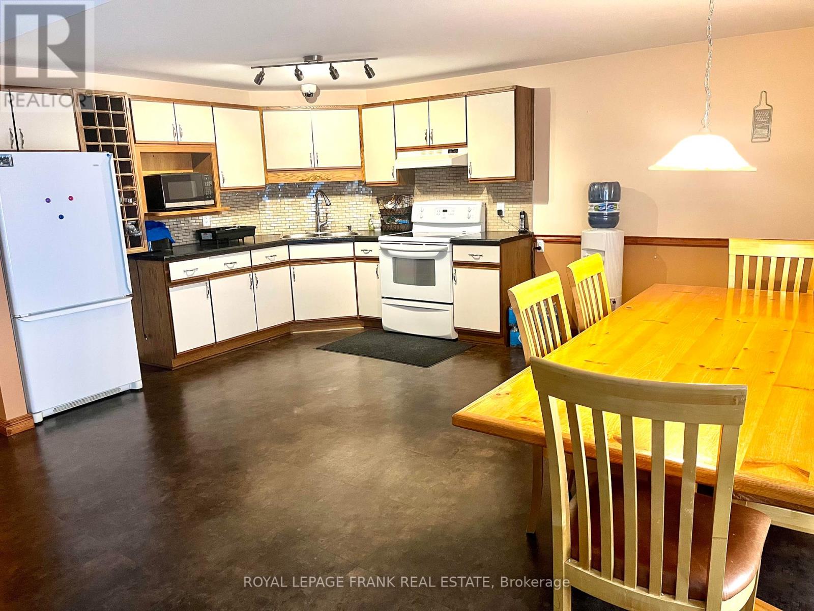2886 Antelope Trail, Selwyn, Ontario  K0L 2H0 - Photo 24 - X12249463