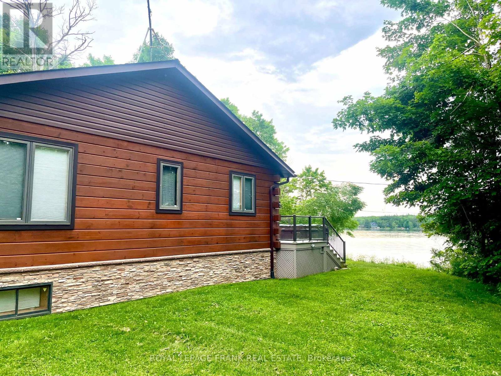 2886 Antelope Trail, Selwyn, Ontario  K0L 2H0 - Photo 4 - X12249463
