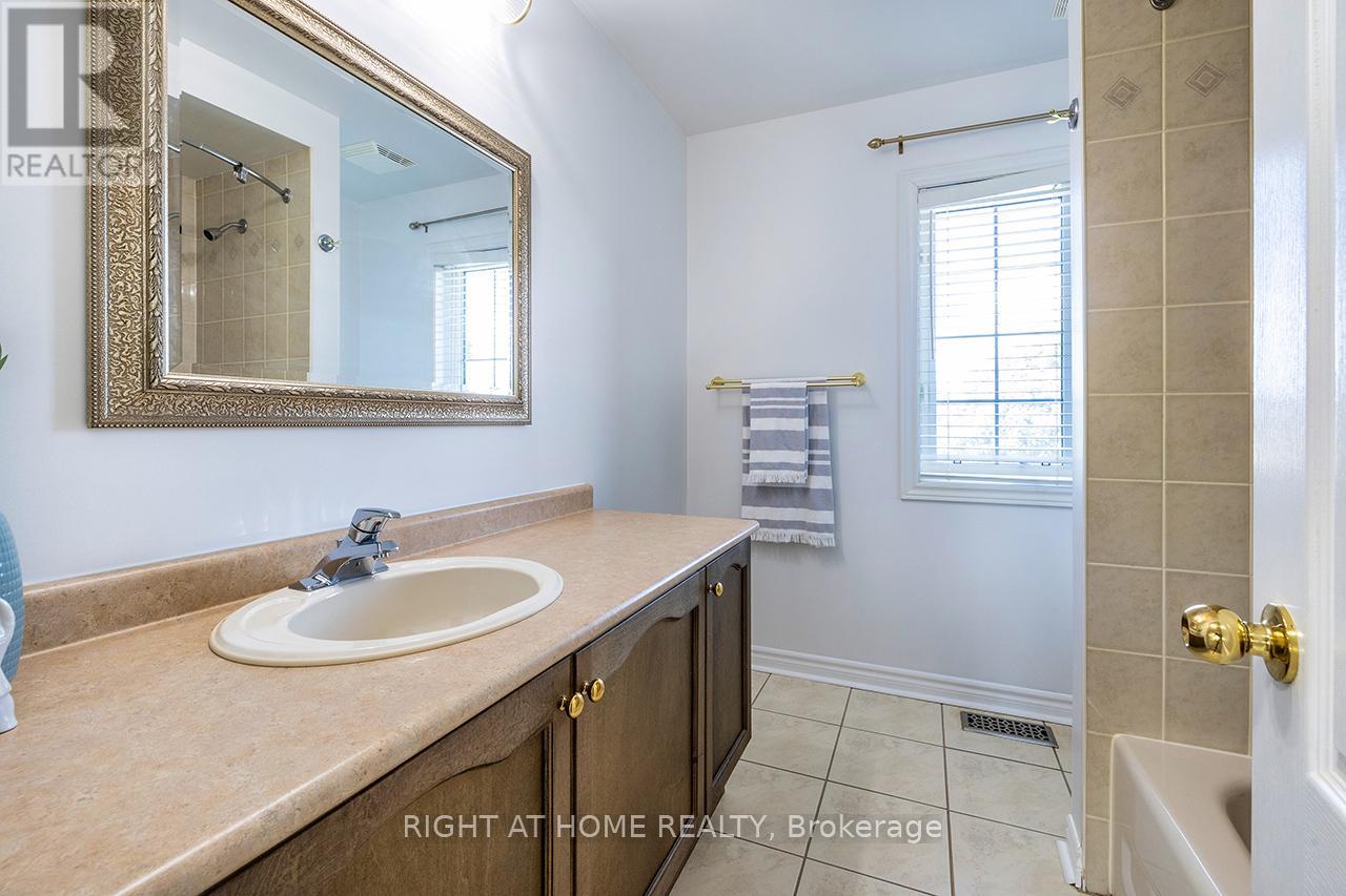 148 Brookhouse Drive, Clarington (Newcastle), Ontario  L1B 1N9 - Photo 39 - E12249431
