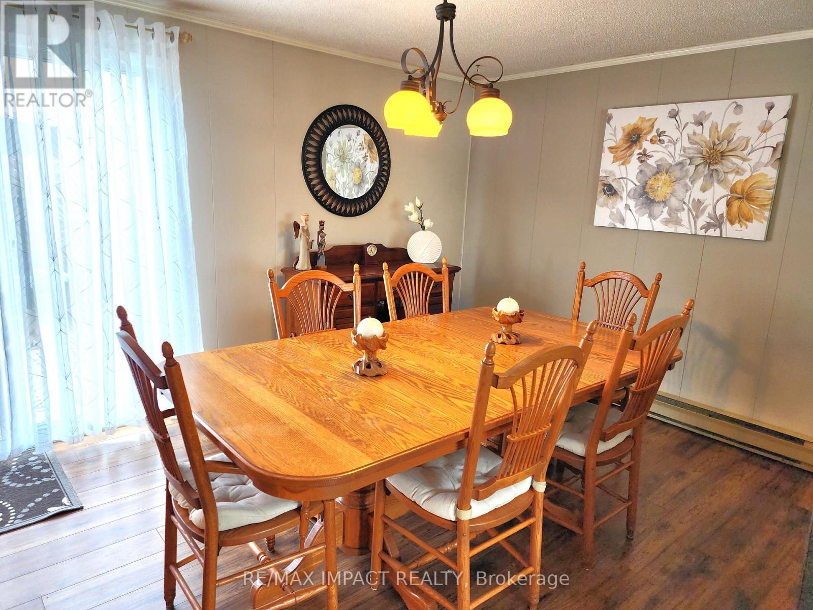 4 Champlain Court, Clarington (Newcastle), Ontario  L1B 1A5 - Photo 8 - E12249645