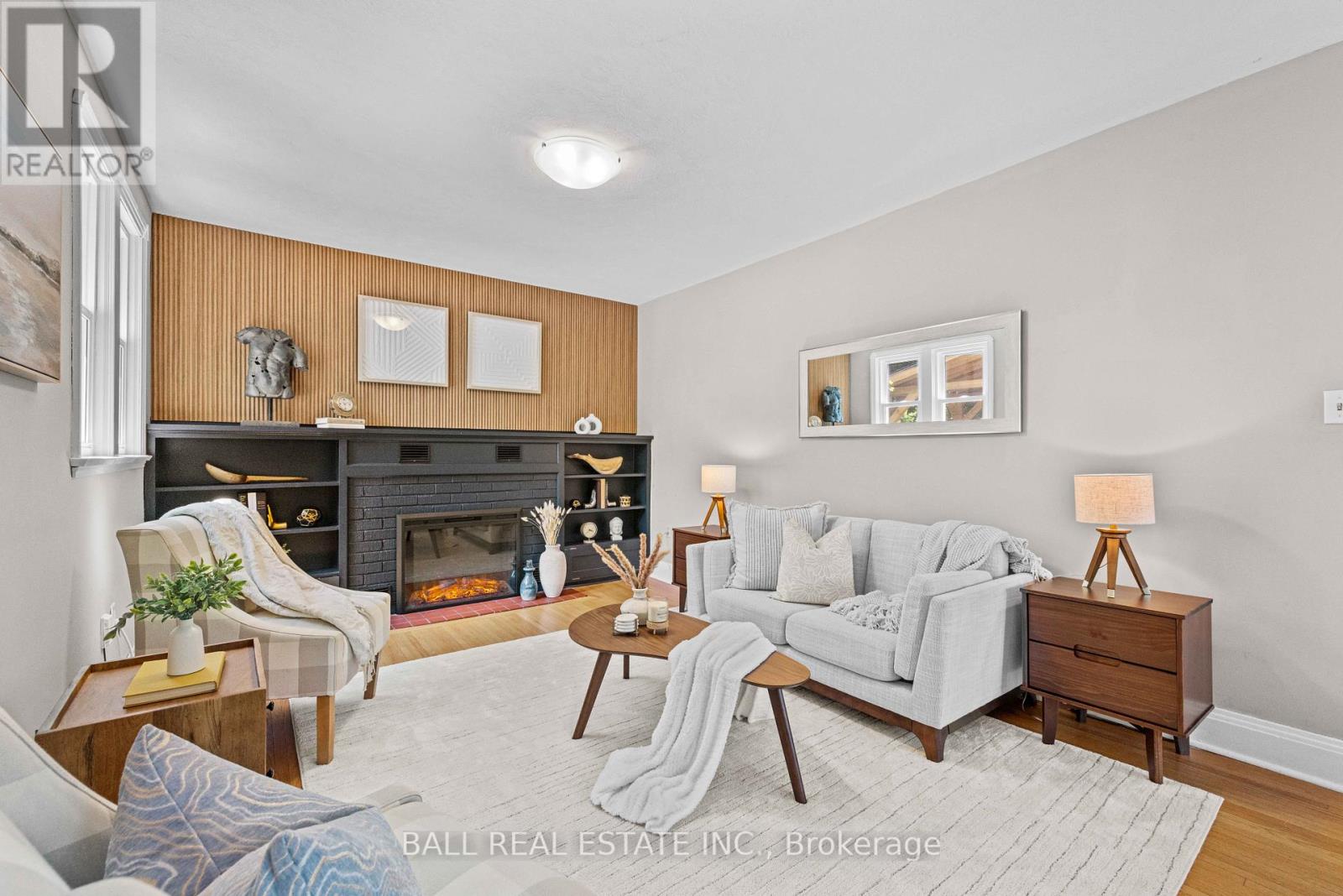 10 Anne Street, Peterborough Central (Old West End), Ontario  K9J 4S5 - Photo 15 - X12249671