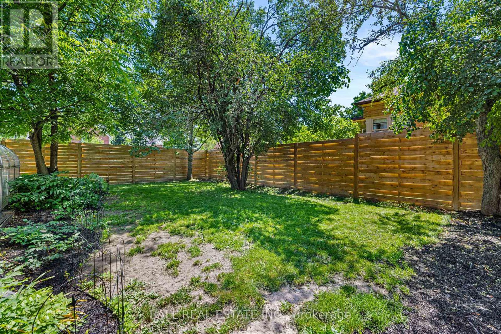 10 Anne Street, Peterborough Central (Old West End), Ontario  K9J 4S5 - Photo 6 - X12249671