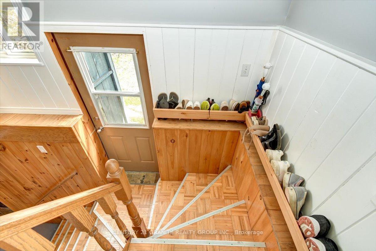 31105 28 Highway E, Bancroft (Dungannon Ward), Ontario  K0L 1C0 - Photo 11 - X12249842