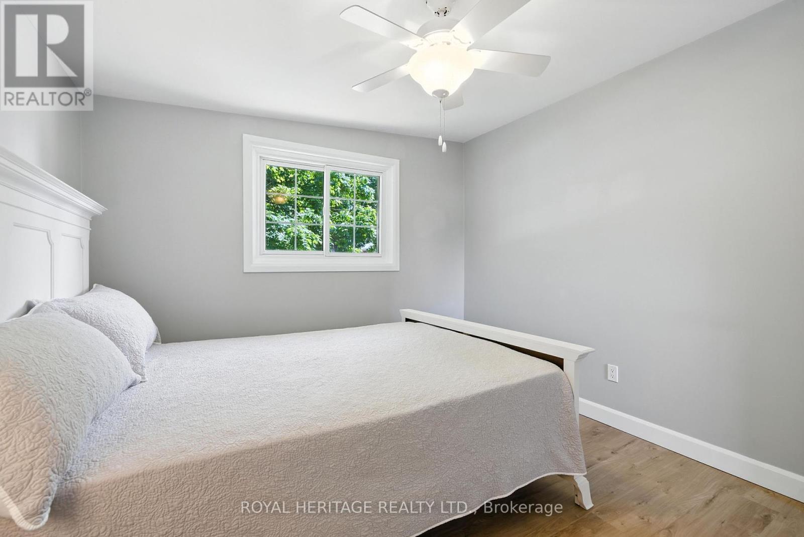 927 Northminster Avenue, Peterborough North (South), Ontario  K9H 6H7 - Photo 22 - X12250427
