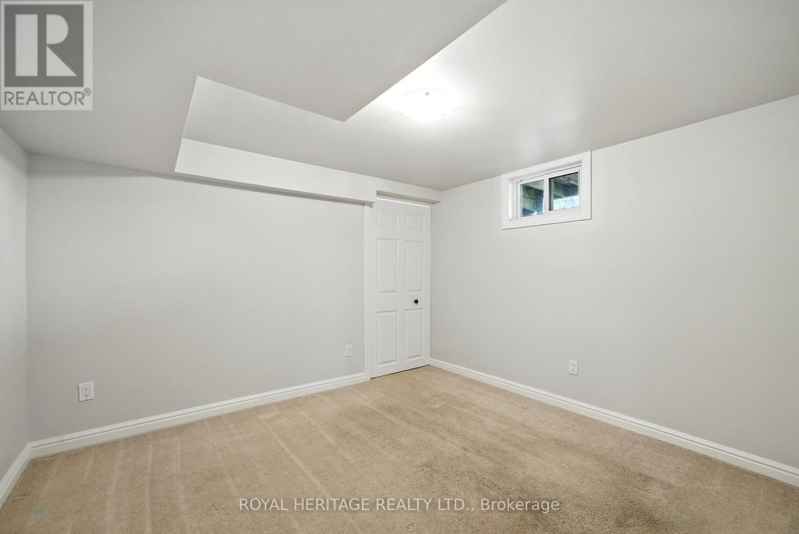 927 Northminster Avenue, Peterborough North (South), Ontario  K9H 6H7 - Photo 36 - X12250427