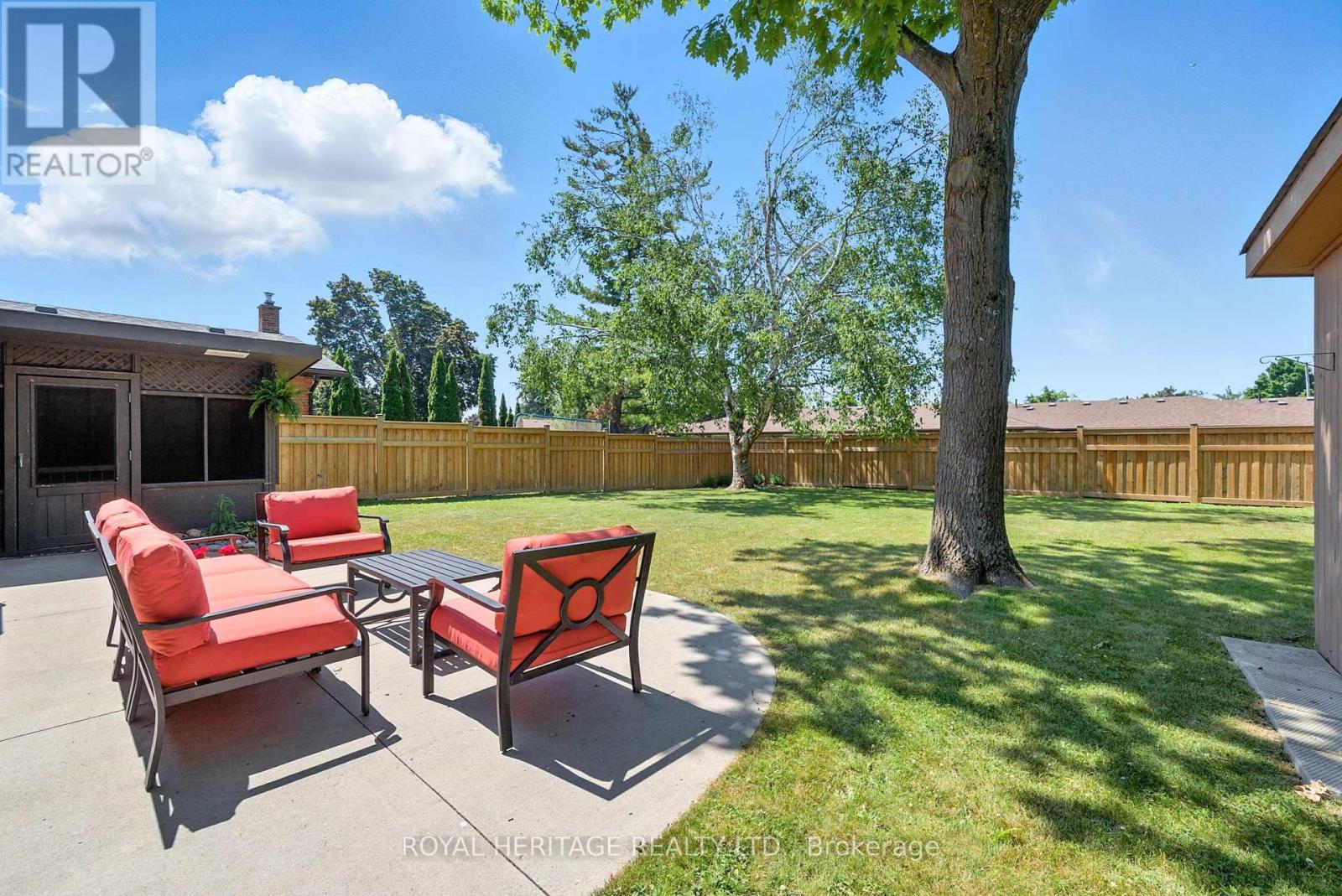 927 Northminster Avenue, Peterborough North (South), Ontario  K9H 6H7 - Photo 41 - X12250427