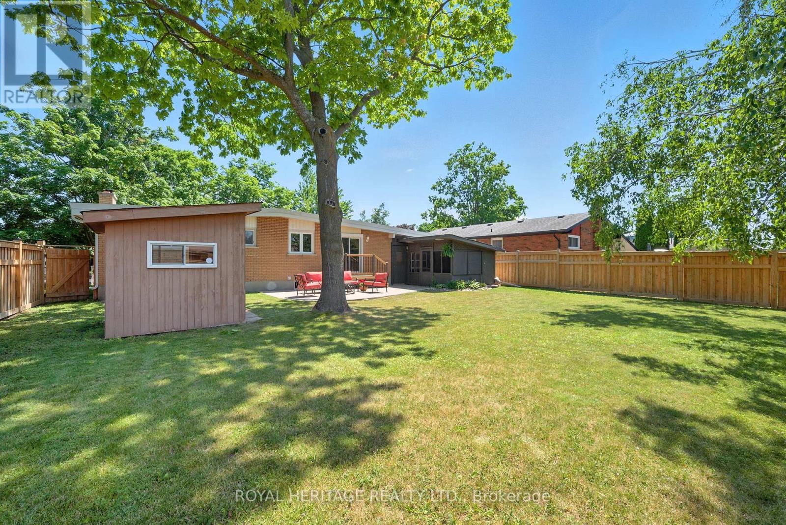 927 Northminster Avenue, Peterborough North (South), Ontario  K9H 6H7 - Photo 42 - X12250427