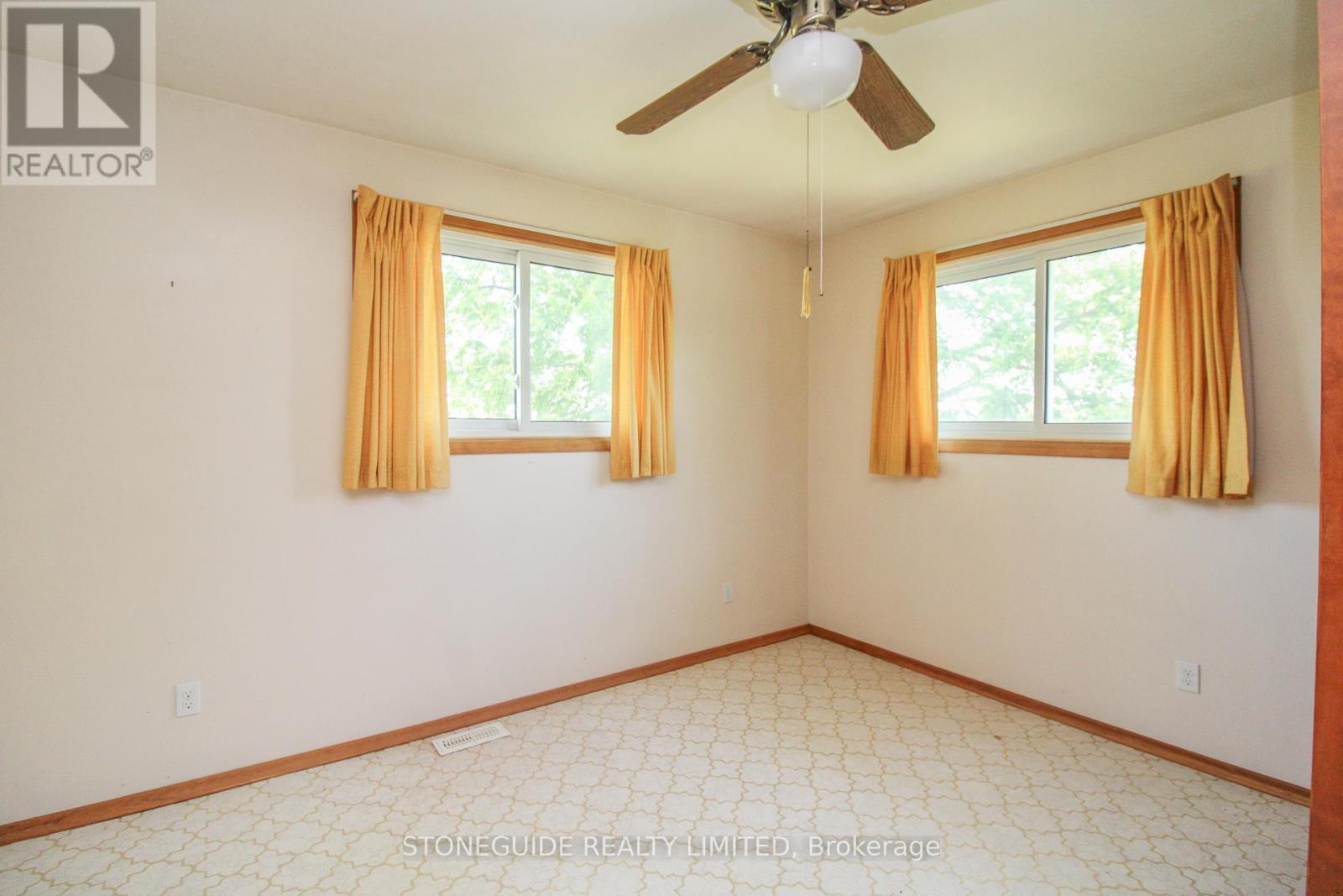 527 Lily Lake Road, Selwyn, Ontario  K9J 6X3 - Photo 14 - X12250834